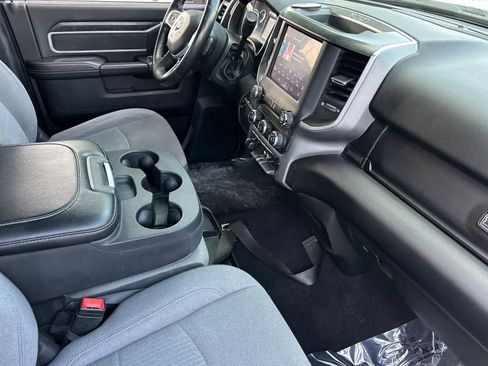 Used 2024 RAM 3500 Big Horn AWD/4WD image 17