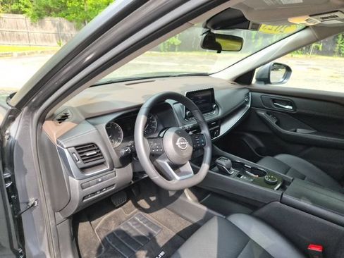 Used 2023 Nissan Rogue SV w/ SV Premium B Package AWD/4WD image 17