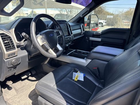 Used 2022 Ford F250 Lariat w/ Tremor Off-Road Package image 8