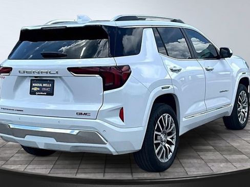Used 2026 GMC Terrain Denali AWD/4WD image 7
