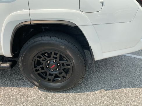 Used 2019 Toyota 4Runner TRD Pro AWD/4WD image 8