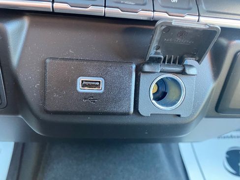 Used 2020 Chevrolet Silverado 2500 Custom w/ Custom Value Package image 24