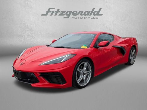 Used 2025 Chevrolet Corvette Stingray image 2