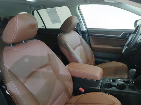 Used 2019 Subaru Outback 2.5i Touring AWD/4WD image 13
