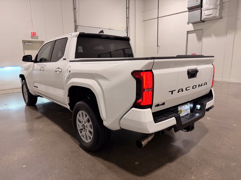 Used 2026 Toyota Tacoma SR5 AWD/4WD image 7