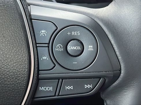Used 2023 Toyota Corolla Cross AWD Hybrid image 20