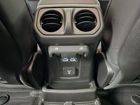 Used 2024 Jeep Wrangler Sahara w/ Technology Group image 17