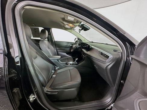 Used 2025 Buick Encore GX Preferred image 32