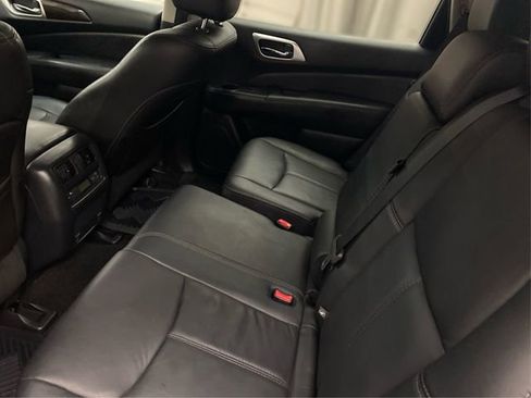 Used 2014 Nissan Pathfinder SL FWD image 11