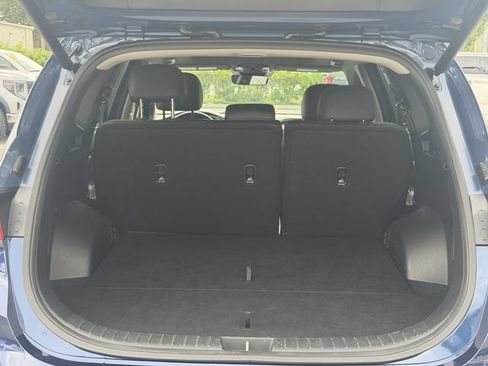 Used 2022 Hyundai Santa Fe SEL w/ Convenience + Premium Package FWD image 11