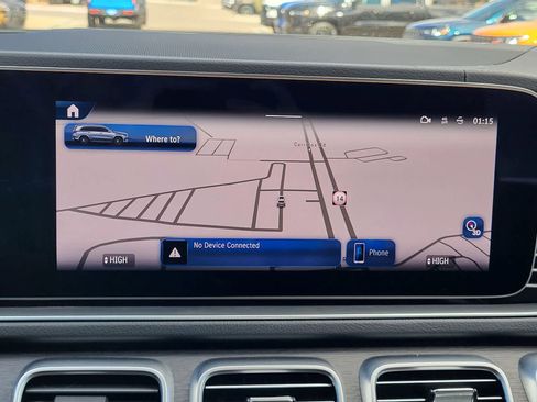 Used 2024 Mercedes-Benz GLS 450 4MATIC image 19