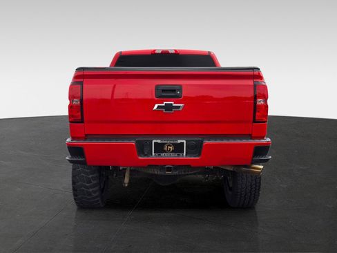 Used 2017 Chevrolet Silverado 1500 LT w/ LT Convenience Package AWD/4WD image 5