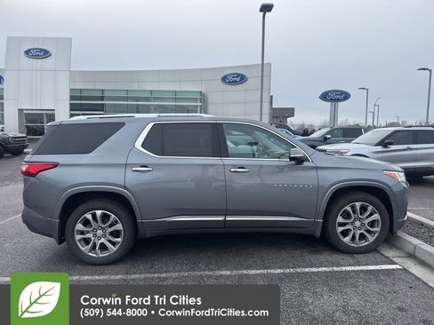 Used 2019 Chevrolet Traverse Premier image 3