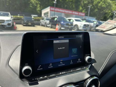 Used 2022 Nissan Sentra SV FWD image 24