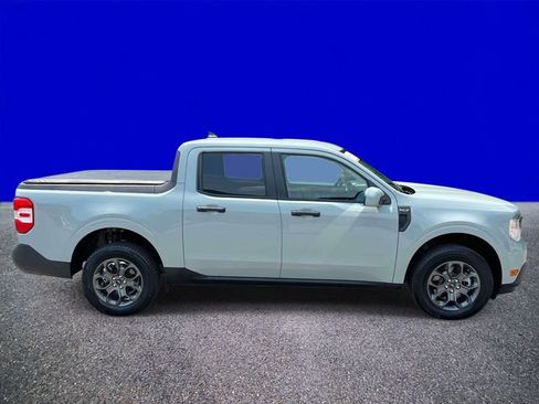 Used 2022 Ford Maverick XLT w/ XLT Luxury Package FWD image 2