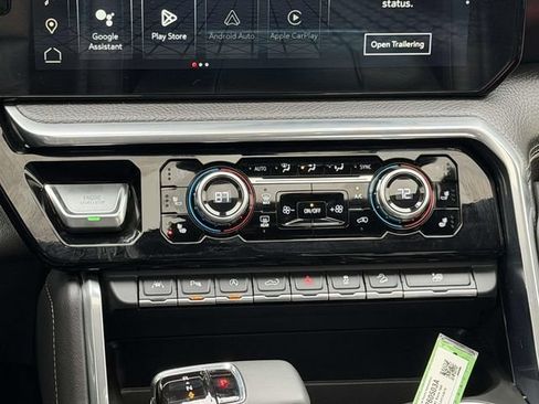 Used 2023 GMC Sierra 1500 Denali w/ Denali Reserve Package AWD/4WD image 15