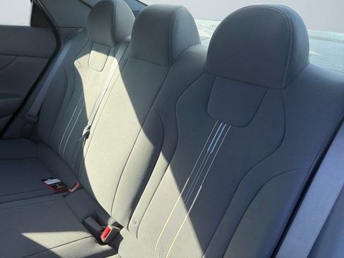 Certified 2023 Hyundai Elantra SEL w/ Convenience Package image 15