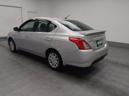 Used 2019 Nissan Versa SV FWD image 5