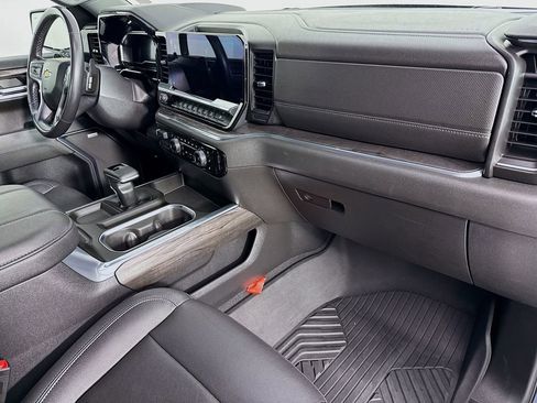 Used 2023 Chevrolet Silverado 1500 LTZ w/ LTZ Premium Package image 31