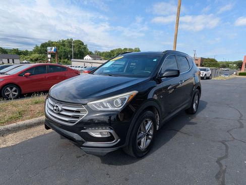 Used 2017 Hyundai Santa Fe Sport FWD image 3