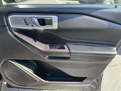 Used 2020 Ford Explorer Platinum AWD/4WD image 41