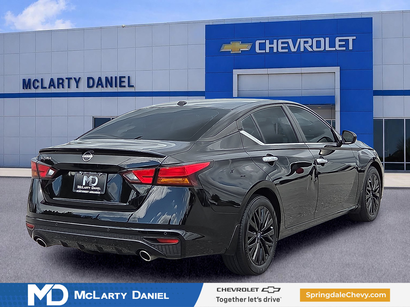 Used 2025 Nissan Altima 2.5 SV w/ SV Special Edition Package FWD image 5