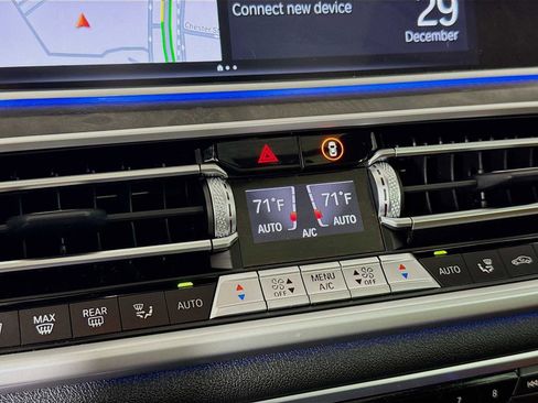 Used 2022 BMW X5 xDrive40i w/ M Sport Package image 17