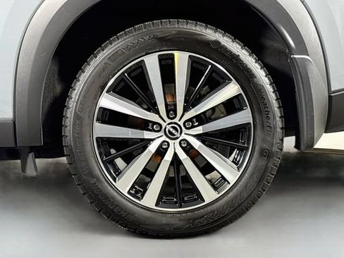 Used 2023 Nissan Pathfinder Platinum AWD/4WD image 33
