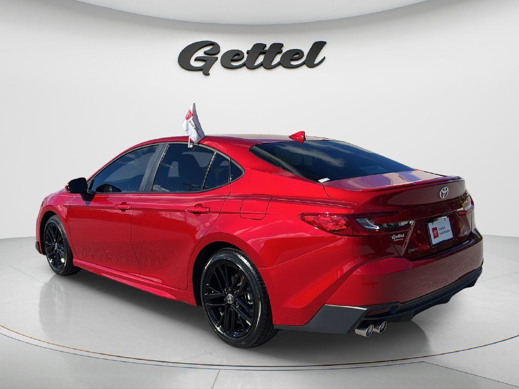 Used 2026 Toyota Camry SE FWD image 7