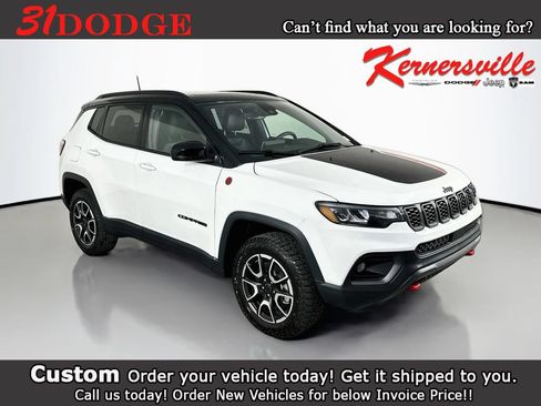 New 2026 Jeep Compass Trailhawk w/ Sun, Sound & Navigation Group AWD/4WD image 1