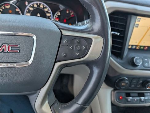 Used 2022 GMC Acadia Denali image 14