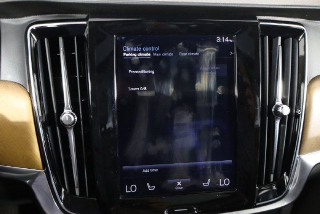 Used 2017 Volvo S90 T6 Inscription w/ Vision Package AWD/4WD image 32