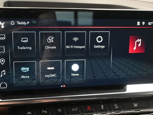 Used 2024 GMC Sierra 1500 SLT w/ SLT Premium Plus Package image 13