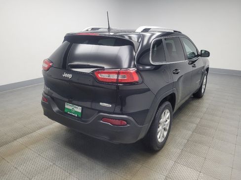Used 2018 Jeep Cherokee Latitude Plus w/ Cold Weather Group image 9