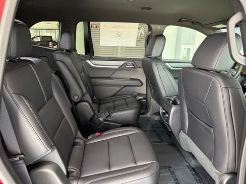 New 2025 GMC Acadia Elevation w/ Elevation Premium Package image 20