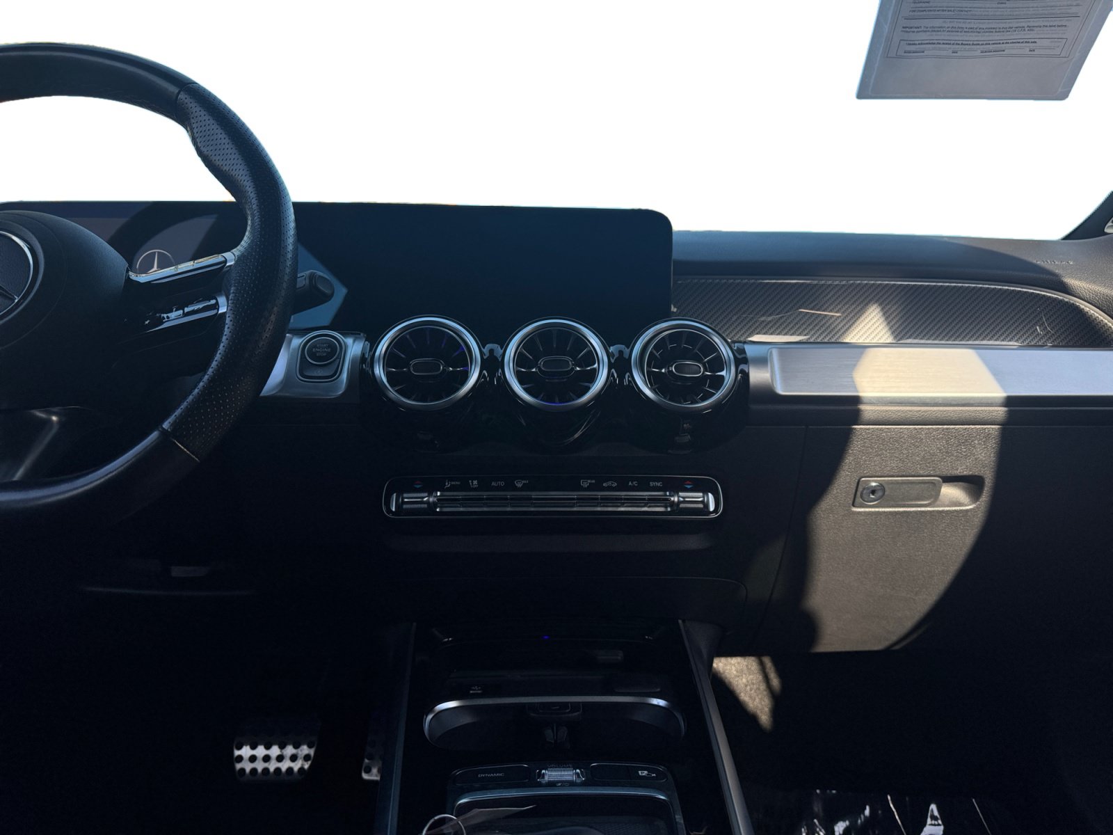 Used 2024 Mercedes-Benz GLB 250 w/ AMG Night Package image 11