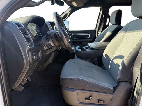 Used 2024 RAM 2500 Big Horn image 9