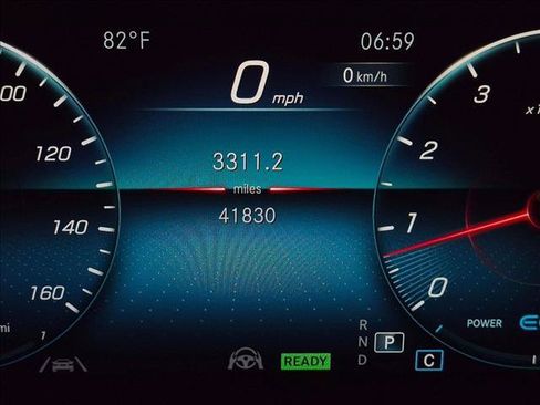 Used 2023 Mercedes-Benz GLS 450 4MATIC image 9