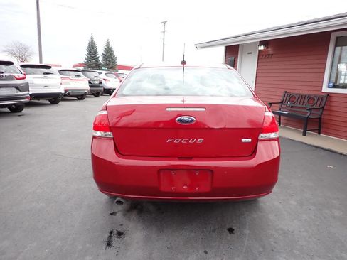 Used 2010 Ford Focus SEL image 5