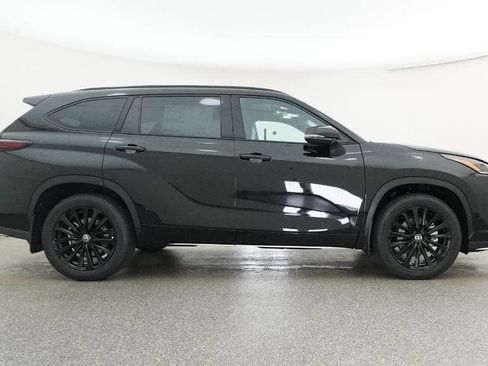 New 2026 Toyota Highlander XSE image 27