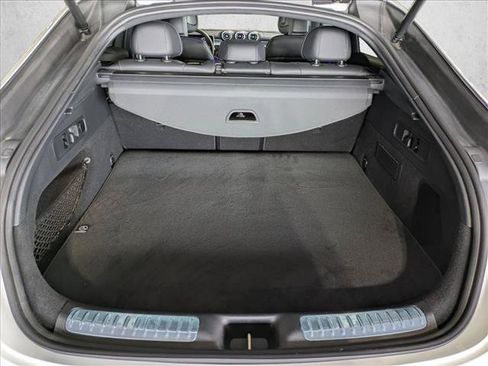 Used 2025 Mercedes-Benz GLC 300 4MATIC image 7