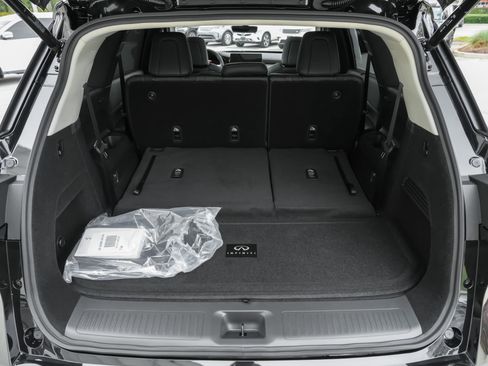New 2026 INFINITI QX60 Luxe w/ Cargo Package image 30