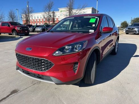 Used 2020 Ford Escape SE image 7