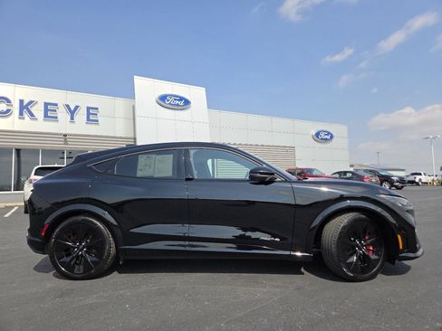 Used 2025 Ford Mustang Mach-E GT AWD/4WD image 19