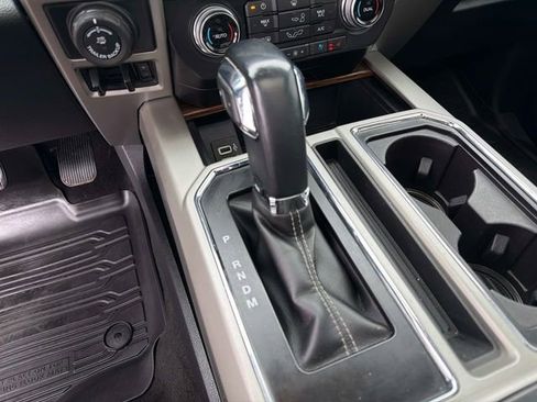 Used 2019 Ford F150 Lariat w/ Equipment Group 502A Luxury image 32