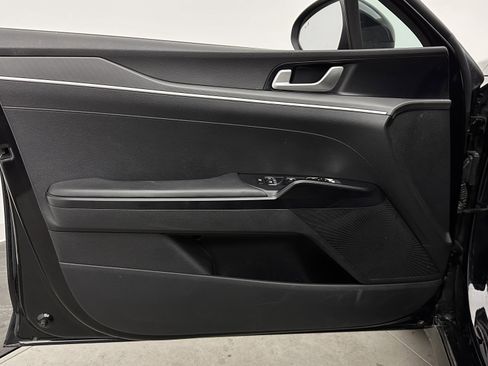 Used 2021 Kia K5 LXS image 10