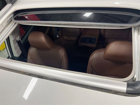 Used 2019 Subaru Outback 3.6R Touring w/ Popular Package #3A image 23