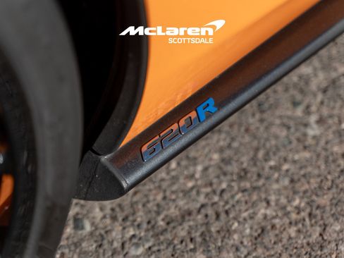 Used 2020 McLaren 620R image 19