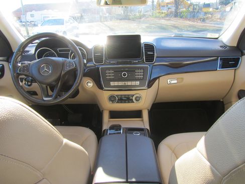 Used 2017 Mercedes-Benz GLE 350 image 13