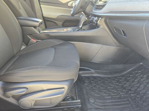 Used 2023 Jeep Compass Sport image 17